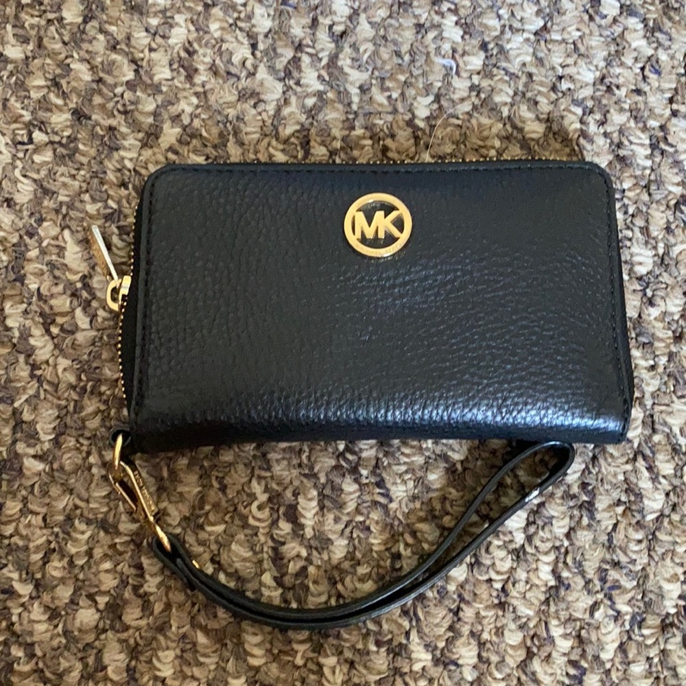MK wristlet